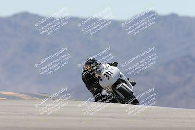 media/Apr-20-2025-CVMA (Sun) [[39090e8767]]/Race 9-Formula LW Twins Shootout/